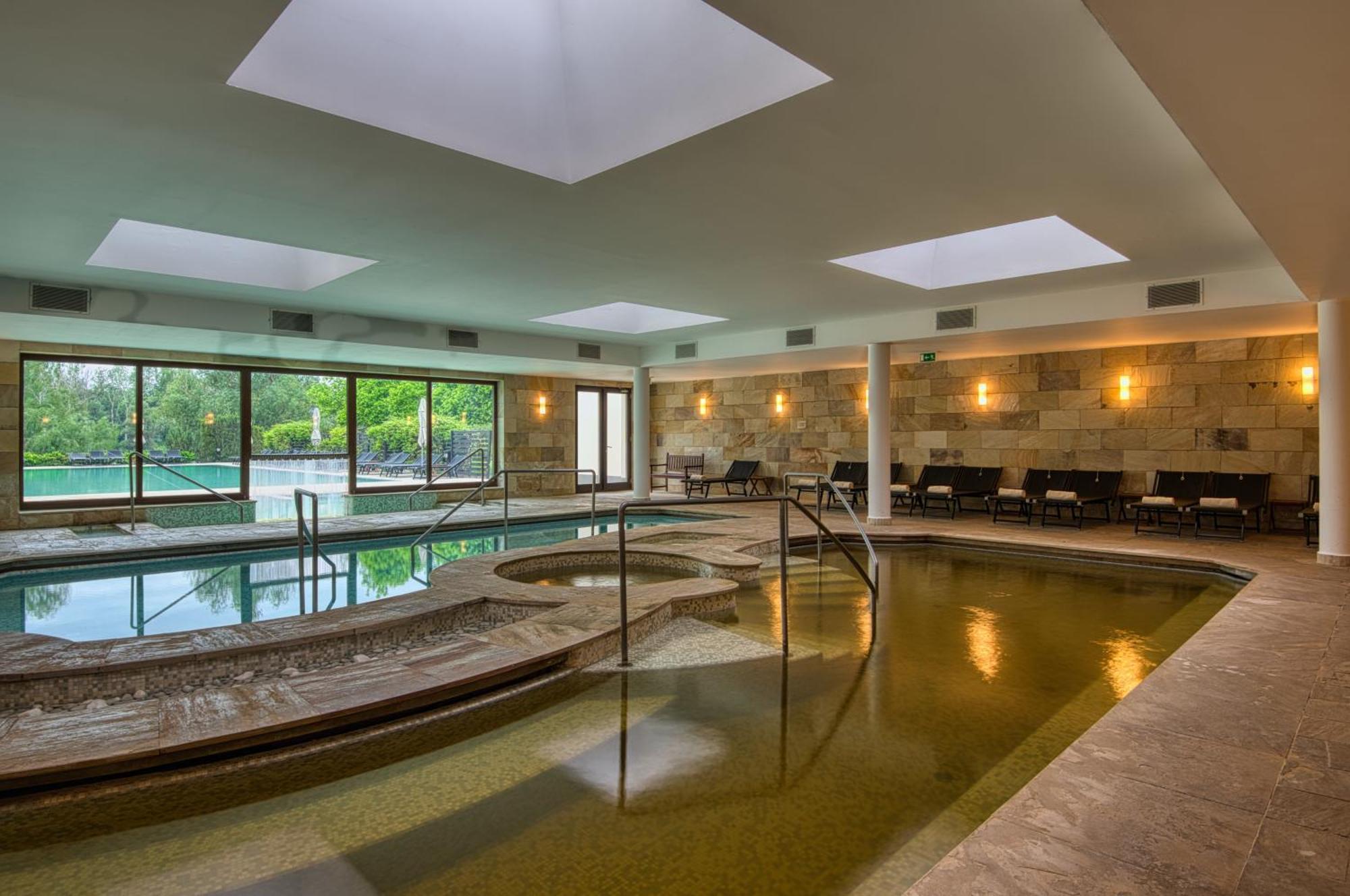 Tisza Balneum Hotel Tiszafüred Buitenkant foto