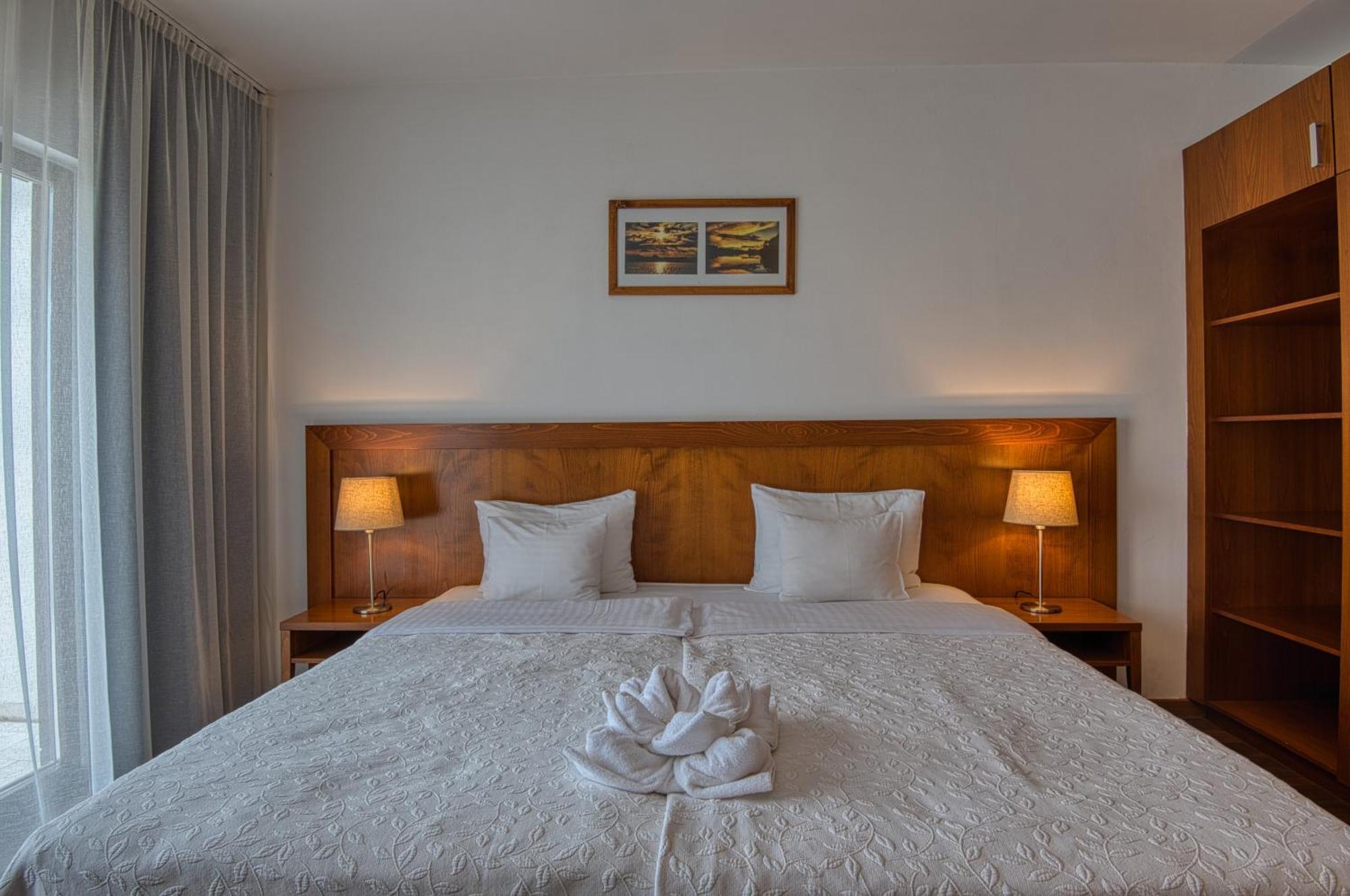 Tisza Balneum Hotel Tiszafüred Buitenkant foto