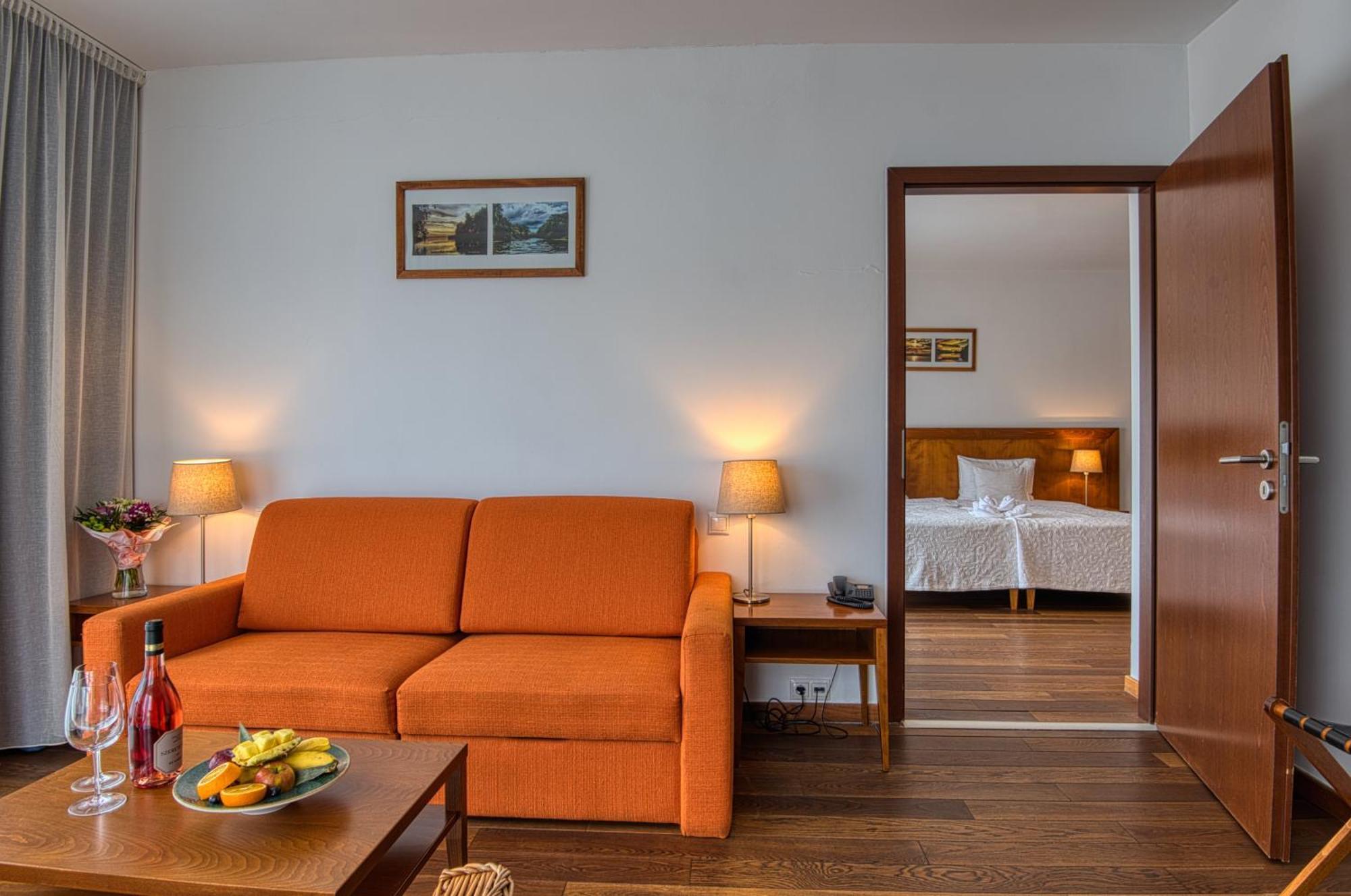 Tisza Balneum Hotel Tiszafüred Buitenkant foto